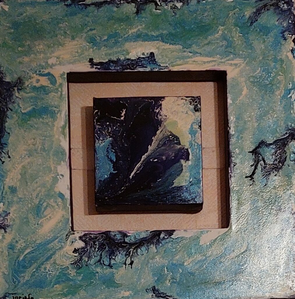 CARRE DECALE DANS LE BLEU